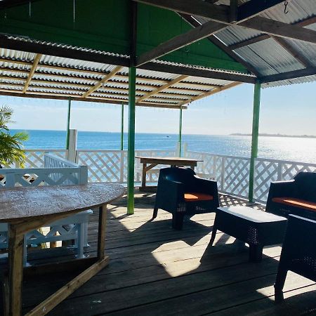 Blue Sky Rentals Utila Dış mekan fotoğraf