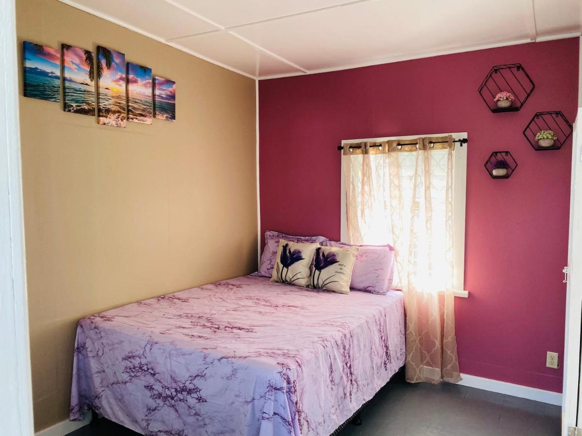 Blue Sky Rentals Utila Dış mekan fotoğraf