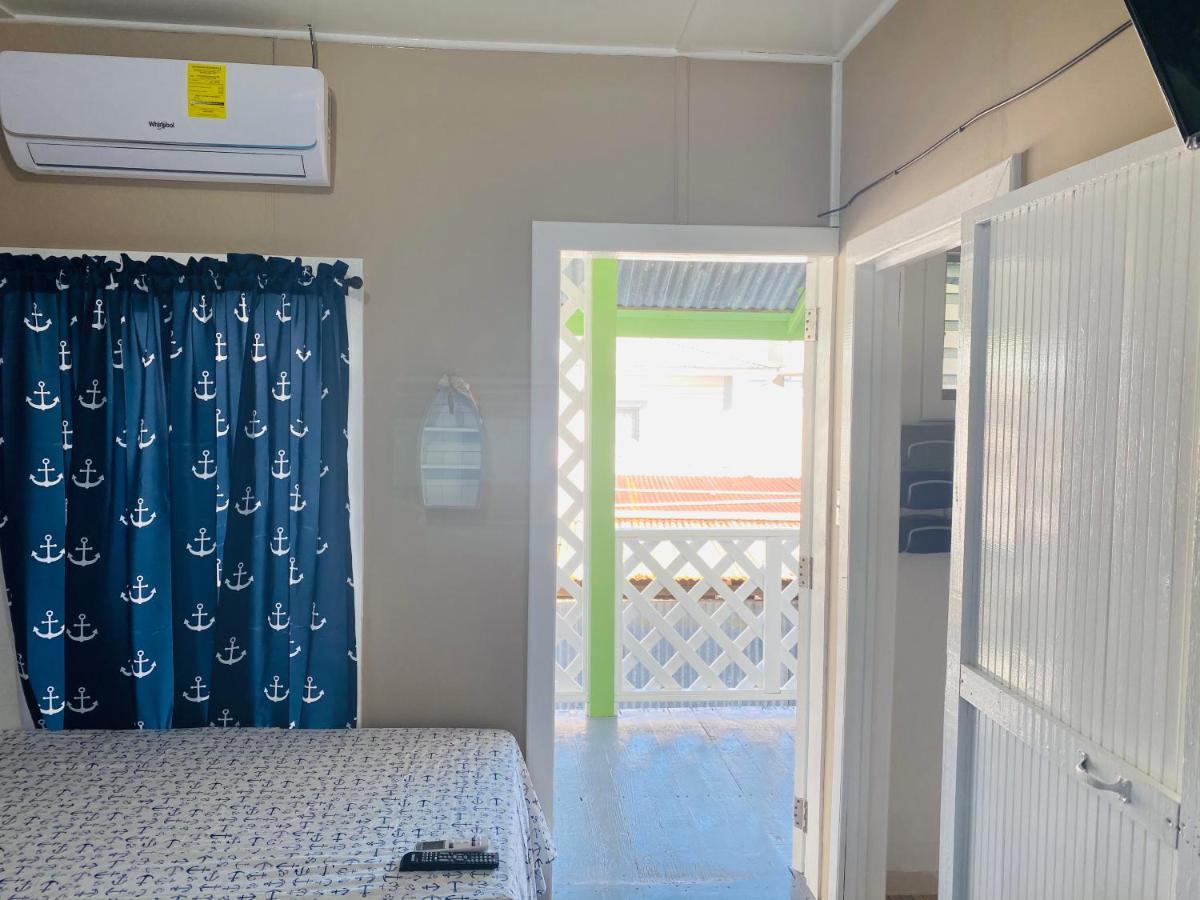 Blue Sky Rentals Utila Dış mekan fotoğraf